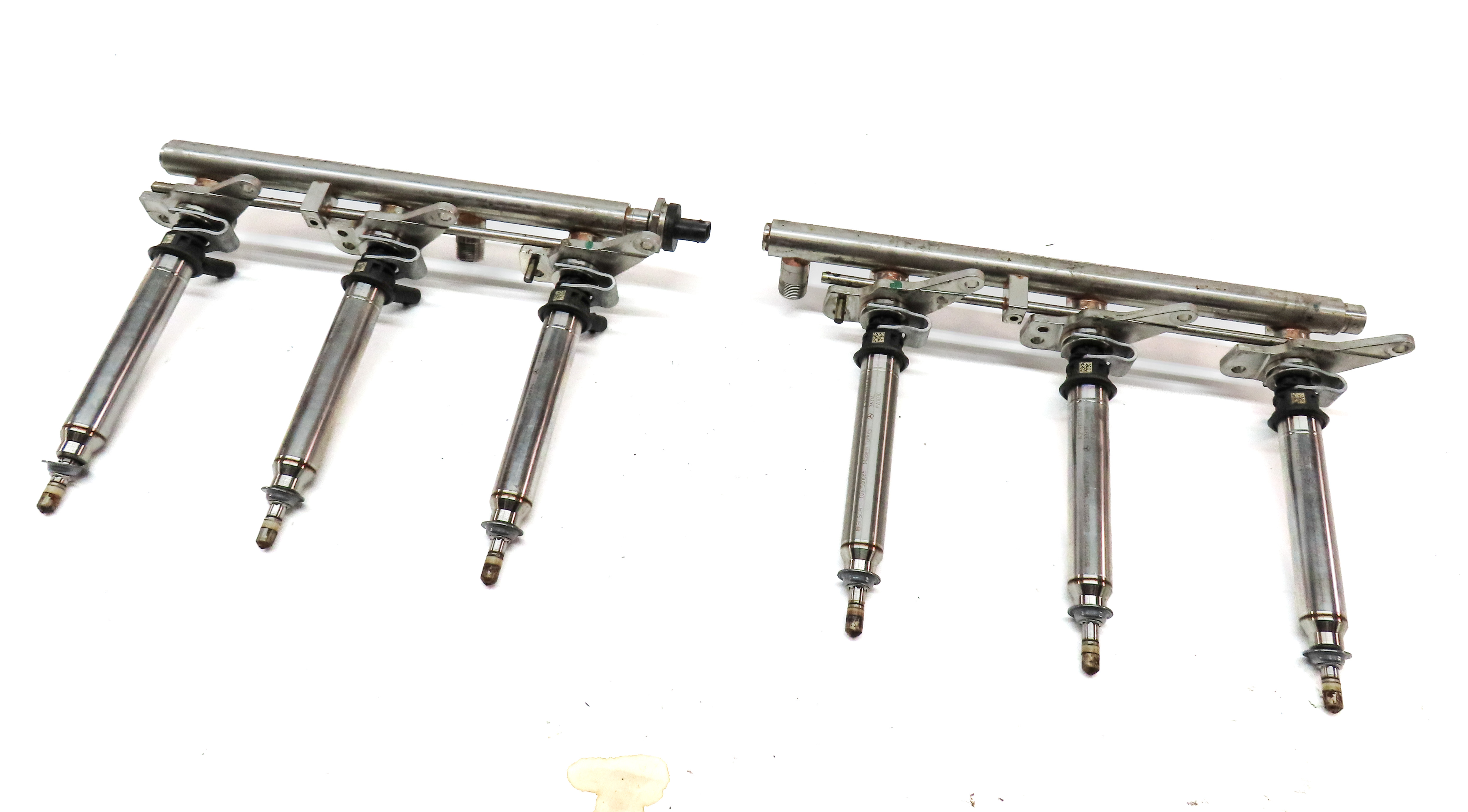 2013 MERCEDES E350 SEDAN (W212) 3.5L ENGINE FUEL INJECTOR w/ RAIL SET — exact item pictured